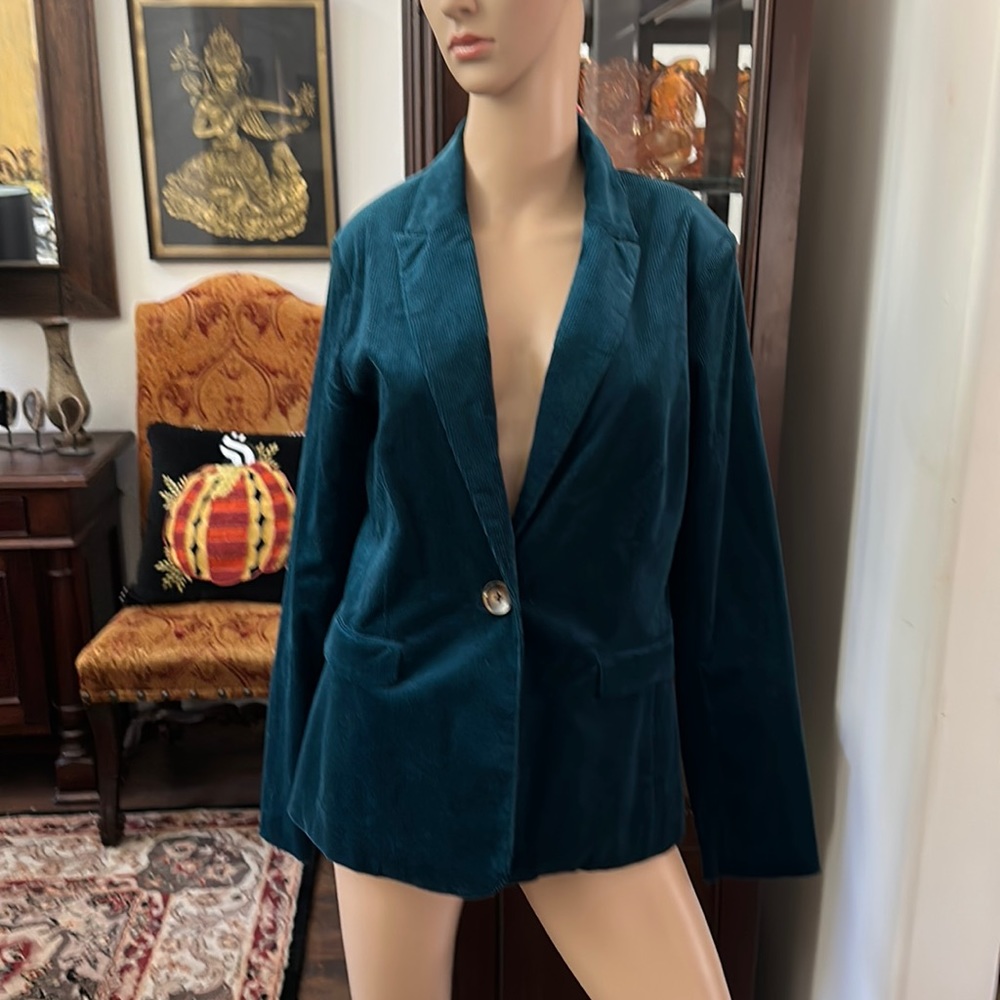 Teal velvet corduroy blazer by Laundry- shelli segal. NWOT. Sz6